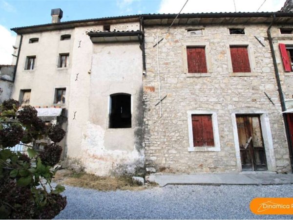 casa indipendente in vendita a Vittorio Veneto