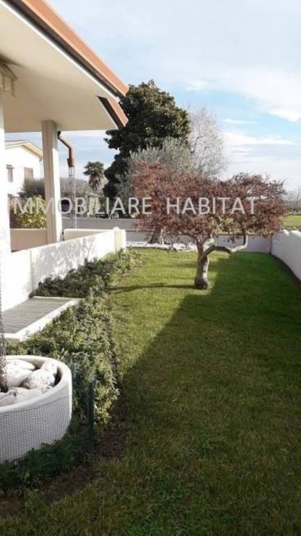 casa indipendente in vendita a Volpago del Montello