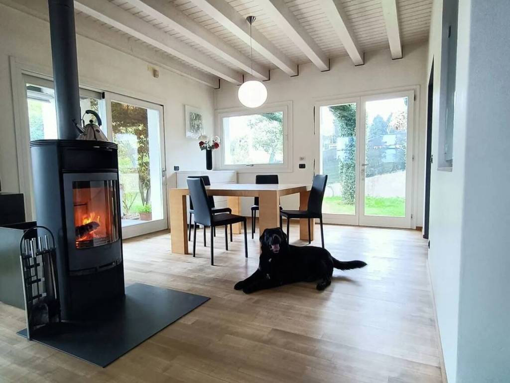 casa indipendente in vendita a Volpago del Montello