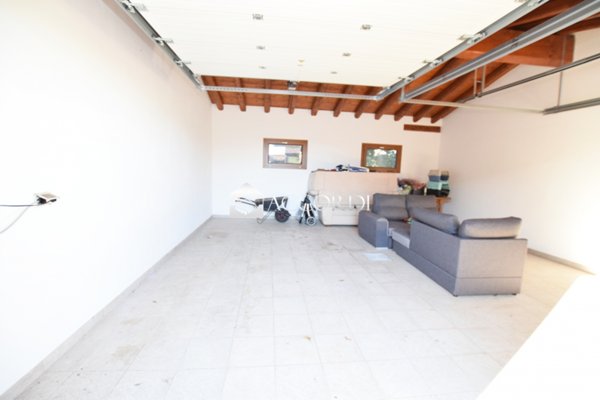 casa indipendente in vendita a Volpago del Montello