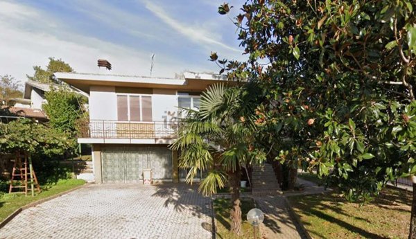 casa indipendente in vendita a Volpago del Montello