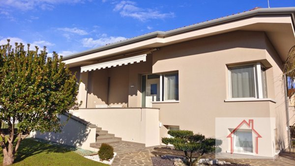 casa indipendente in vendita a Volpago del Montello in zona Selva del Montello