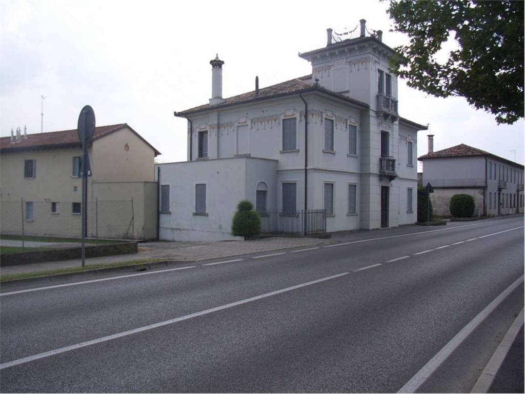 casa indipendente in vendita a Volpago del Montello