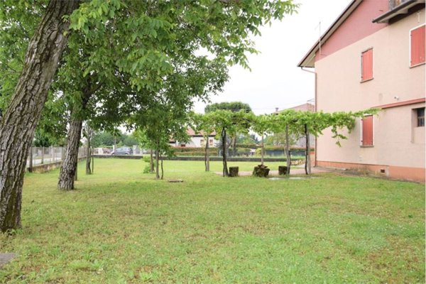 casa indipendente in vendita a Volpago del Montello in zona Selva del Montello