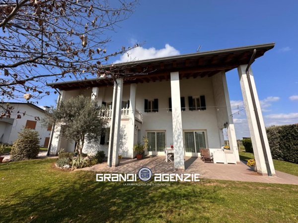 casa indipendente in vendita a Volpago del Montello