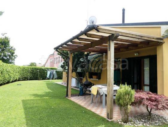 appartamento in vendita a Volpago del Montello in zona Selva del Montello