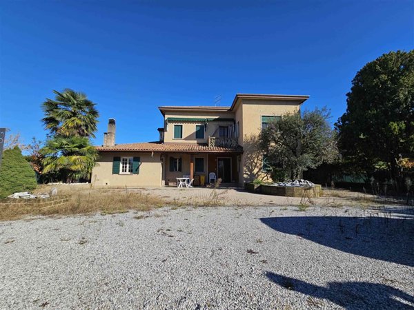 casa indipendente in vendita a Volpago del Montello