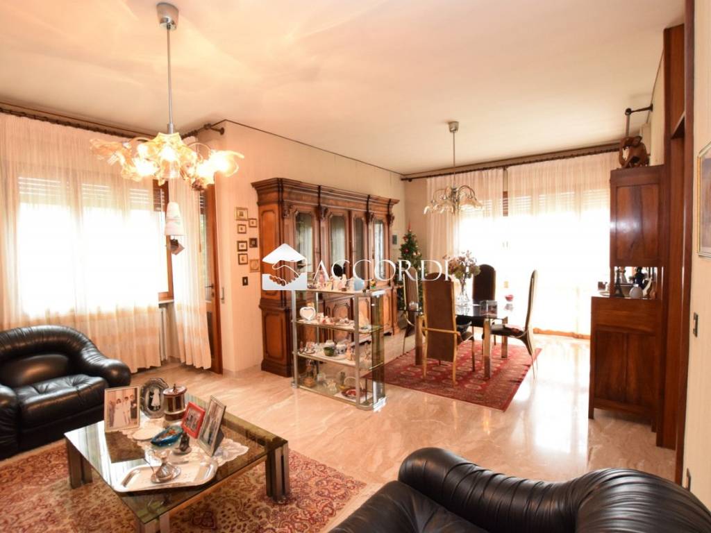 casa indipendente in vendita a Volpago del Montello