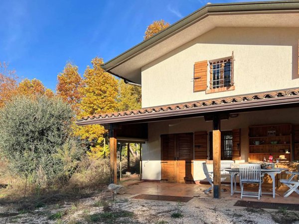 casa indipendente in vendita a Volpago del Montello
