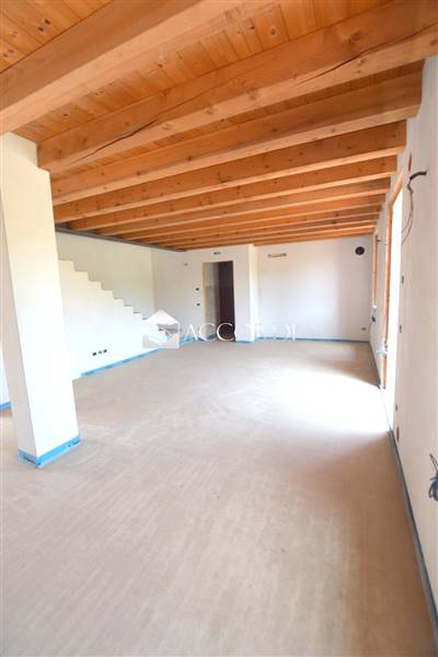 casa indipendente in vendita a Volpago del Montello
