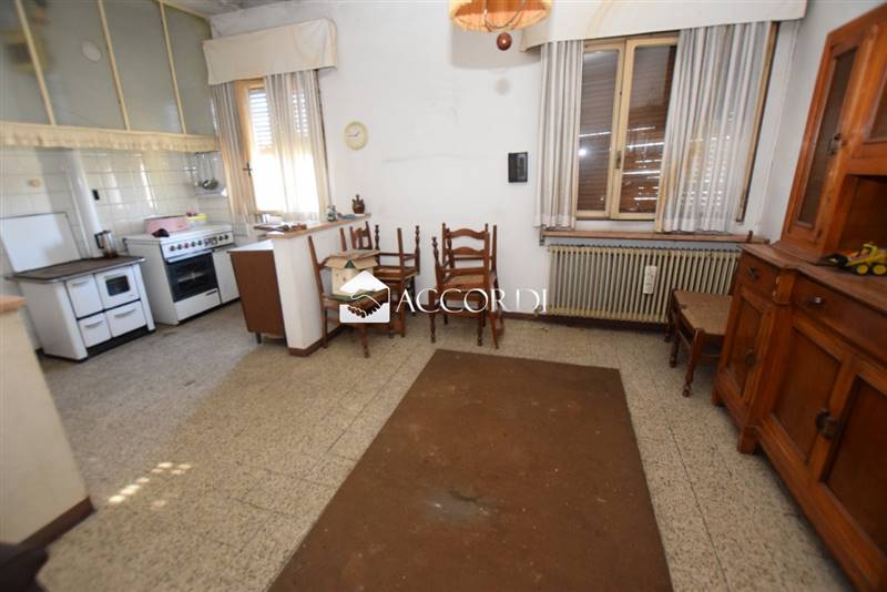 casa indipendente in vendita a Volpago del Montello in zona Venegazzù