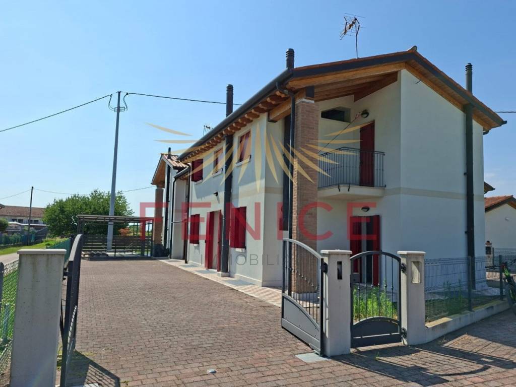 casa indipendente in vendita a Volpago del Montello