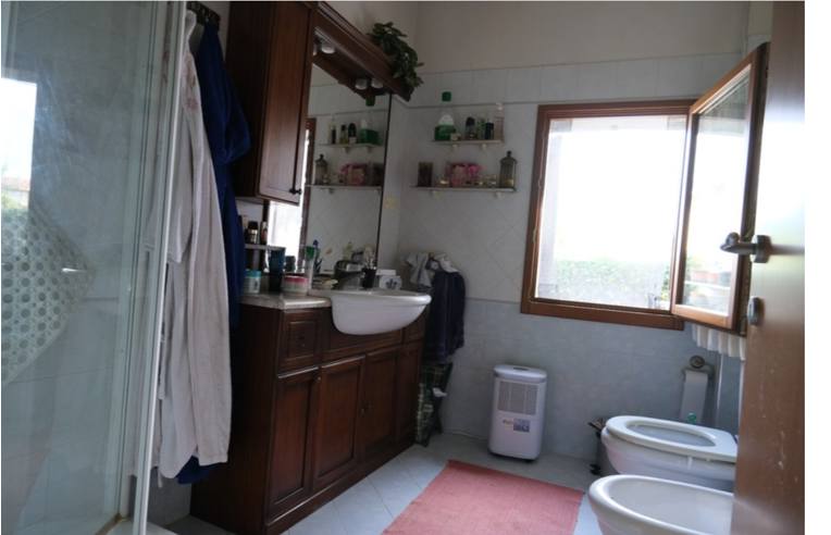 casa indipendente in vendita a Volpago del Montello in zona Selva del Montello