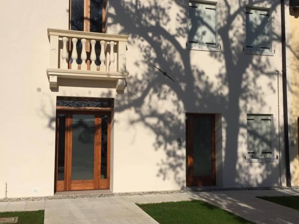 appartamento in vendita a Volpago del Montello in zona Venegazzù