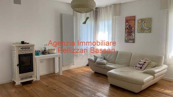 casa indipendente in vendita a Volpago del Montello in zona Selva del Montello
