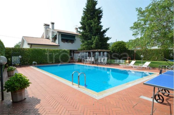 casa indipendente in vendita a Volpago del Montello