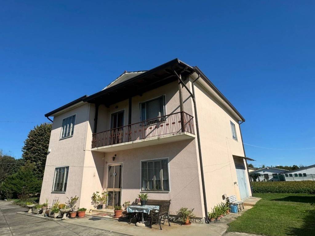 casa indipendente in vendita a Volpago del Montello