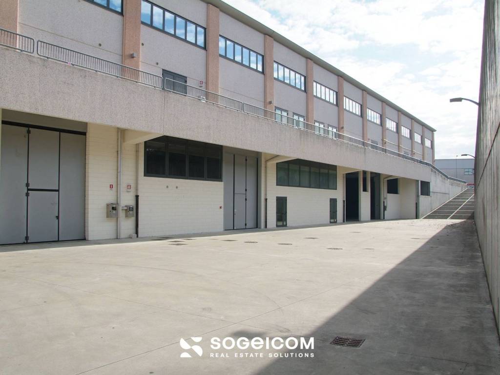 locale commerciale in vendita a Volpago del Montello