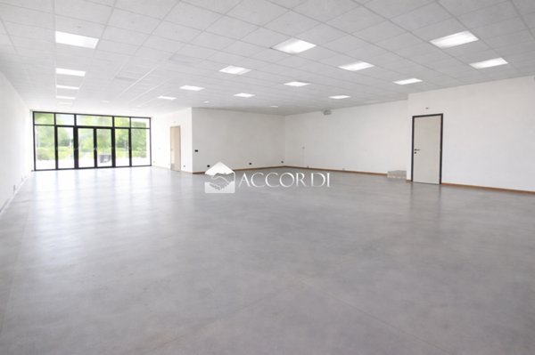 ufficio in vendita a Volpago del Montello