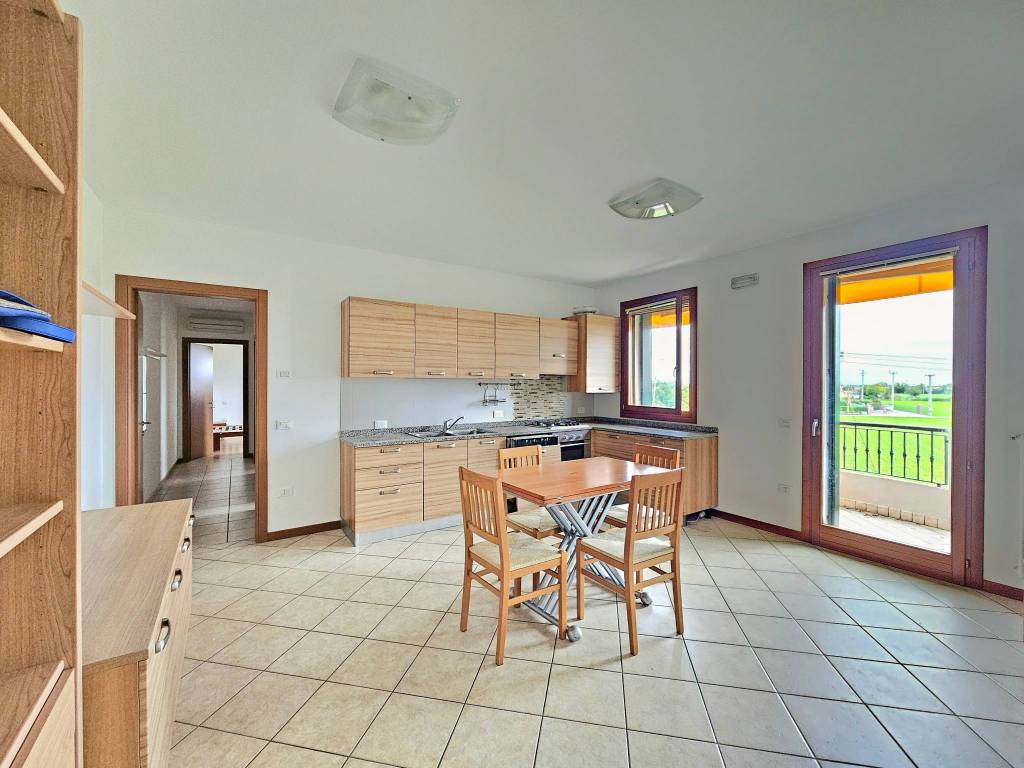 appartamento in vendita a Volpago del Montello in zona Venegazzù