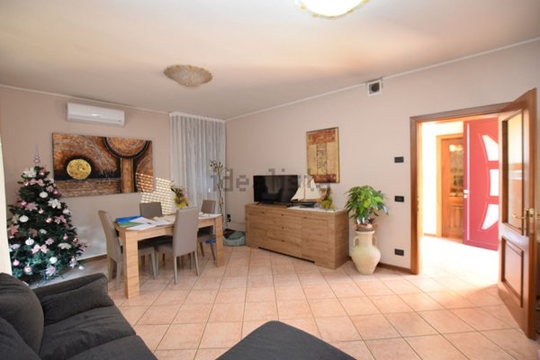 casa indipendente in vendita a Volpago del Montello