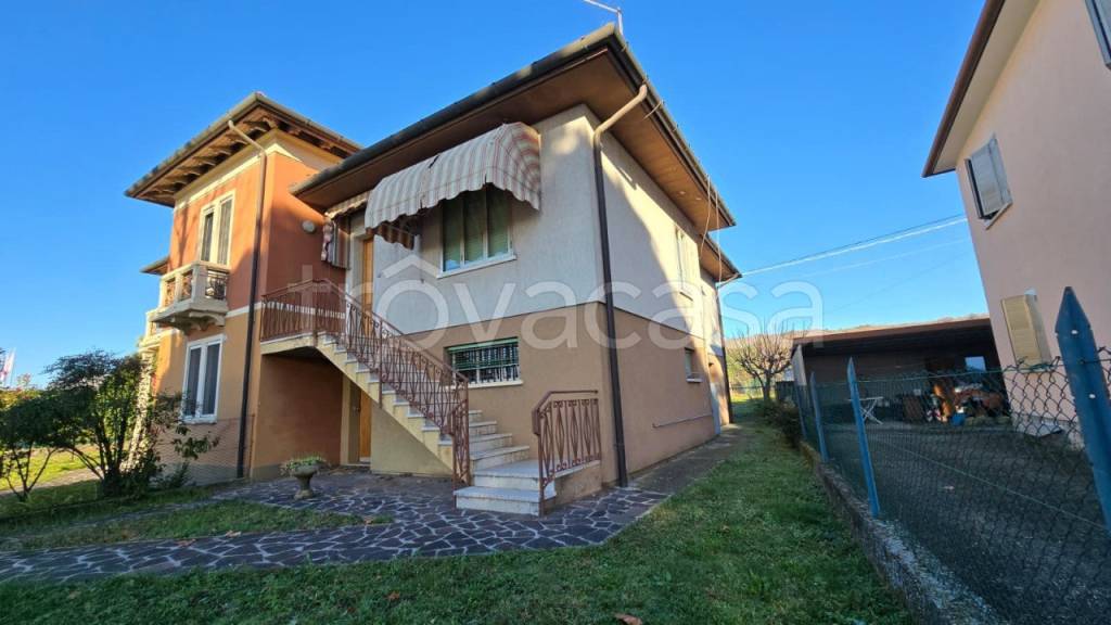 casa indipendente in vendita a Volpago del Montello