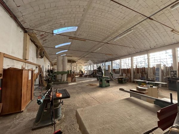 capannone in vendita a Volpago del Montello