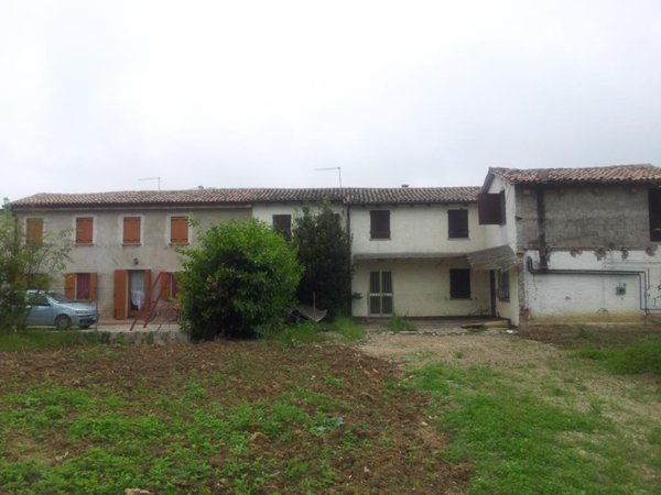 casa indipendente in vendita a Volpago del Montello