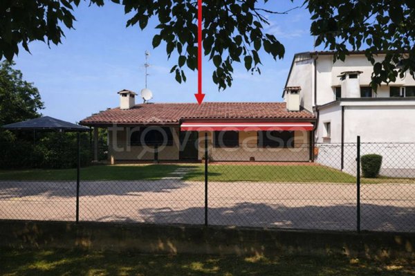 casa indipendente in vendita a Volpago del Montello