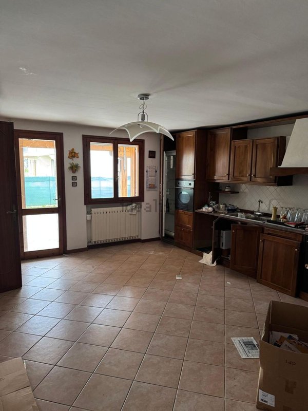 casa indipendente in vendita a Volpago del Montello