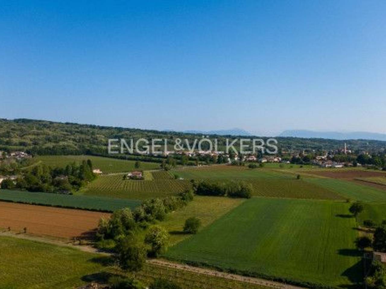 casa indipendente in vendita a Volpago del Montello in zona Venegazzù