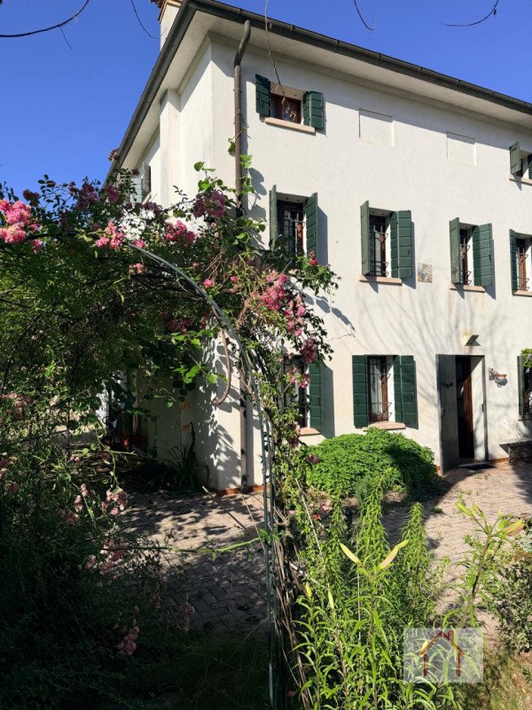 casa indipendente in vendita a Volpago del Montello