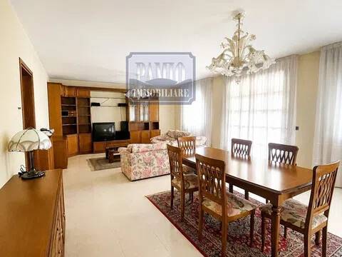 casa indipendente in vendita a Volpago del Montello