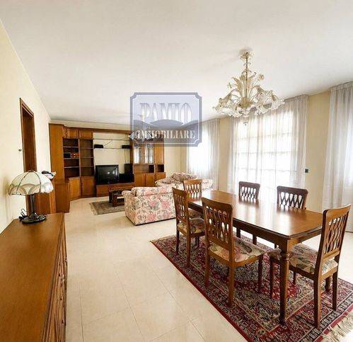 casa indipendente in vendita a Volpago del Montello