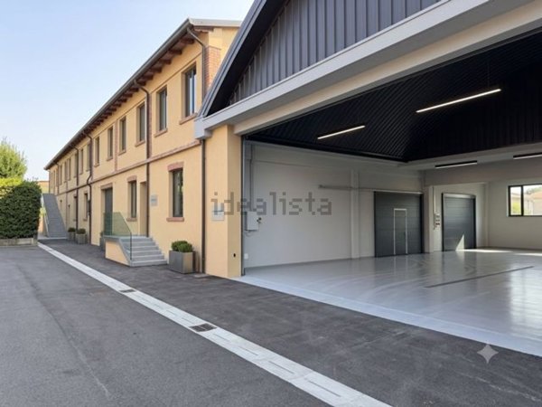 locale di sgombero in vendita a Volpago del Montello