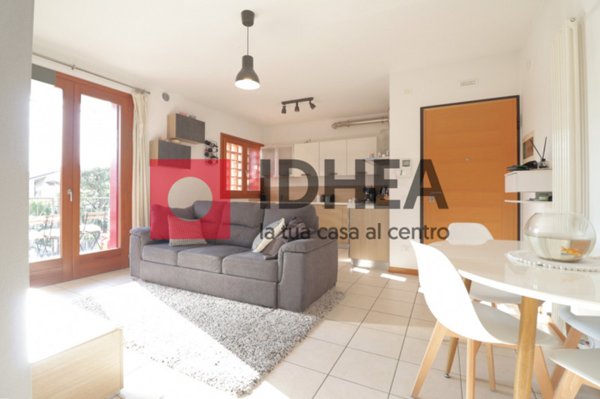 appartamento in vendita a Volpago del Montello in zona Venegazzù
