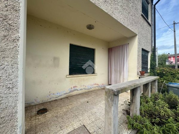 casa indipendente in vendita a Volpago del Montello in zona Venegazzù