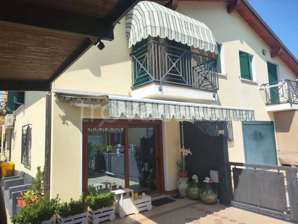 casa indipendente in vendita a Zero Branco in zona Sant'Alberto