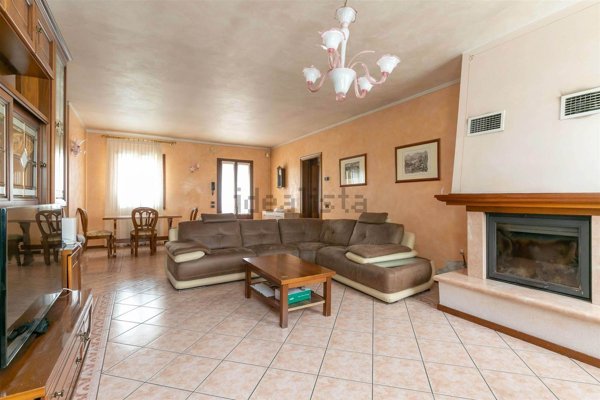 casa indipendente in vendita a Zero Branco