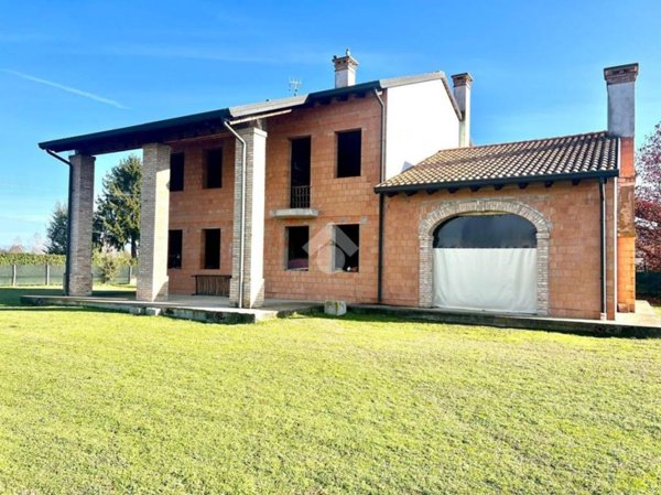 casa indipendente in vendita a Zero Branco