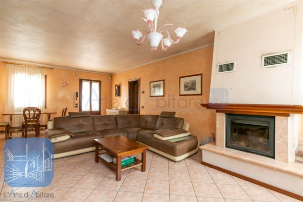 casa indipendente in vendita a Zero Branco in zona Scandolara