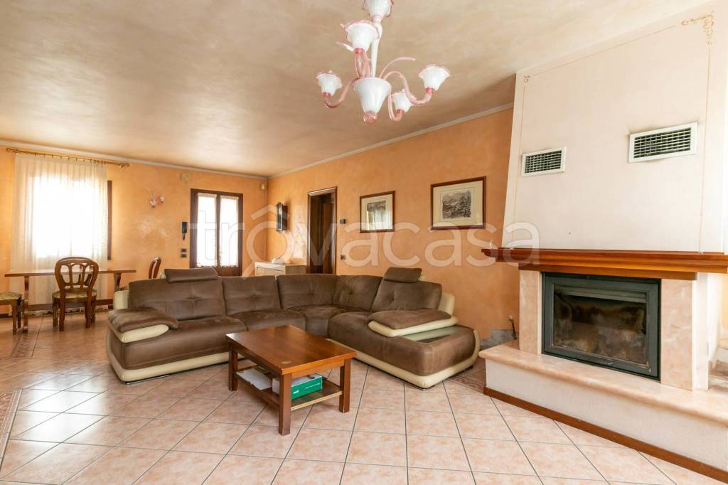 casa indipendente in vendita a Zero Branco in zona Sant'Alberto