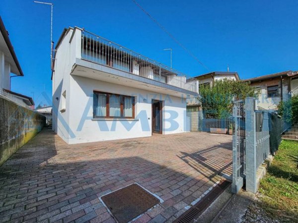 casa indipendente in vendita a Zero Branco in zona Sant'Alberto