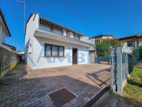 casa indipendente in vendita a Zero Branco in zona Sant'Alberto