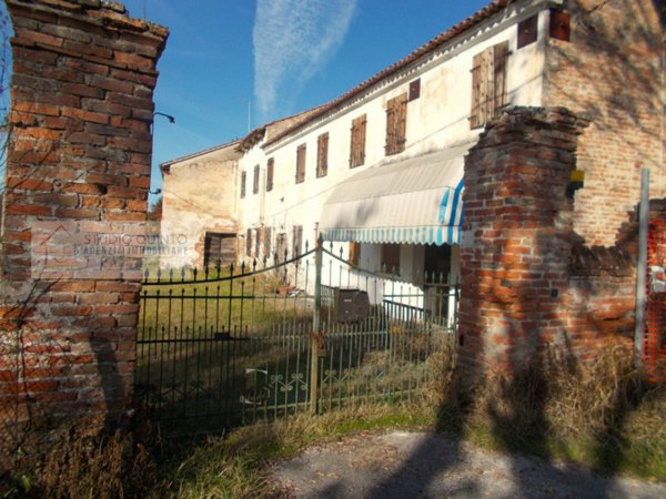 casale in vendita a Zero Branco in zona Sant'Alberto