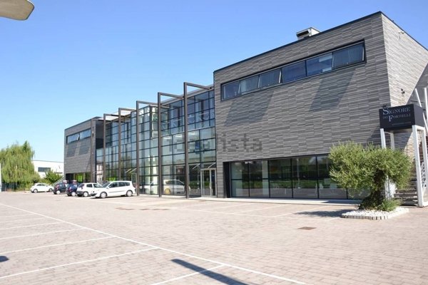 locale di sgombero in vendita a Zero Branco