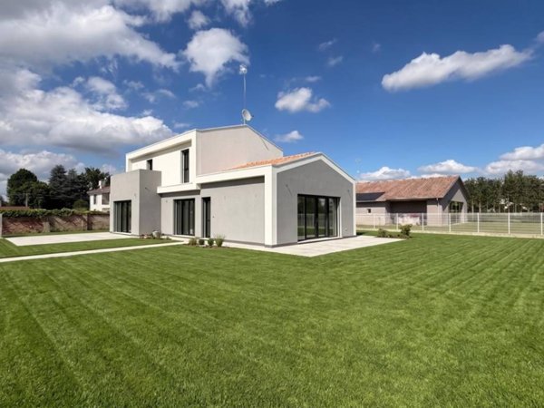 casa indipendente in vendita a Zero Branco