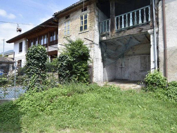 casa indipendente in vendita a Pieve del Grappa in zona Crespano del Grappa