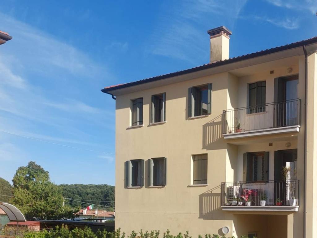 appartamento in vendita a Pieve del Grappa in zona Paderno del Grappa