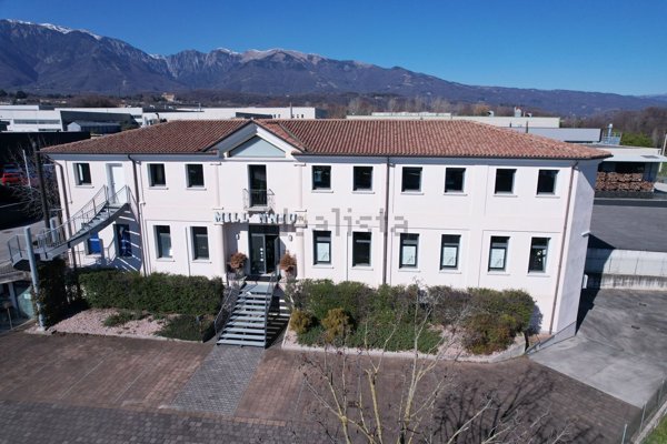 capannone in vendita a Pieve del Grappa